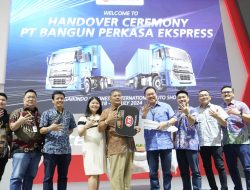 Tingkatkan Keunggulan Logistik Indonesia, UD Trucks dan Astra UD Trucks Serahkan Armada Baru kepada BPE Group